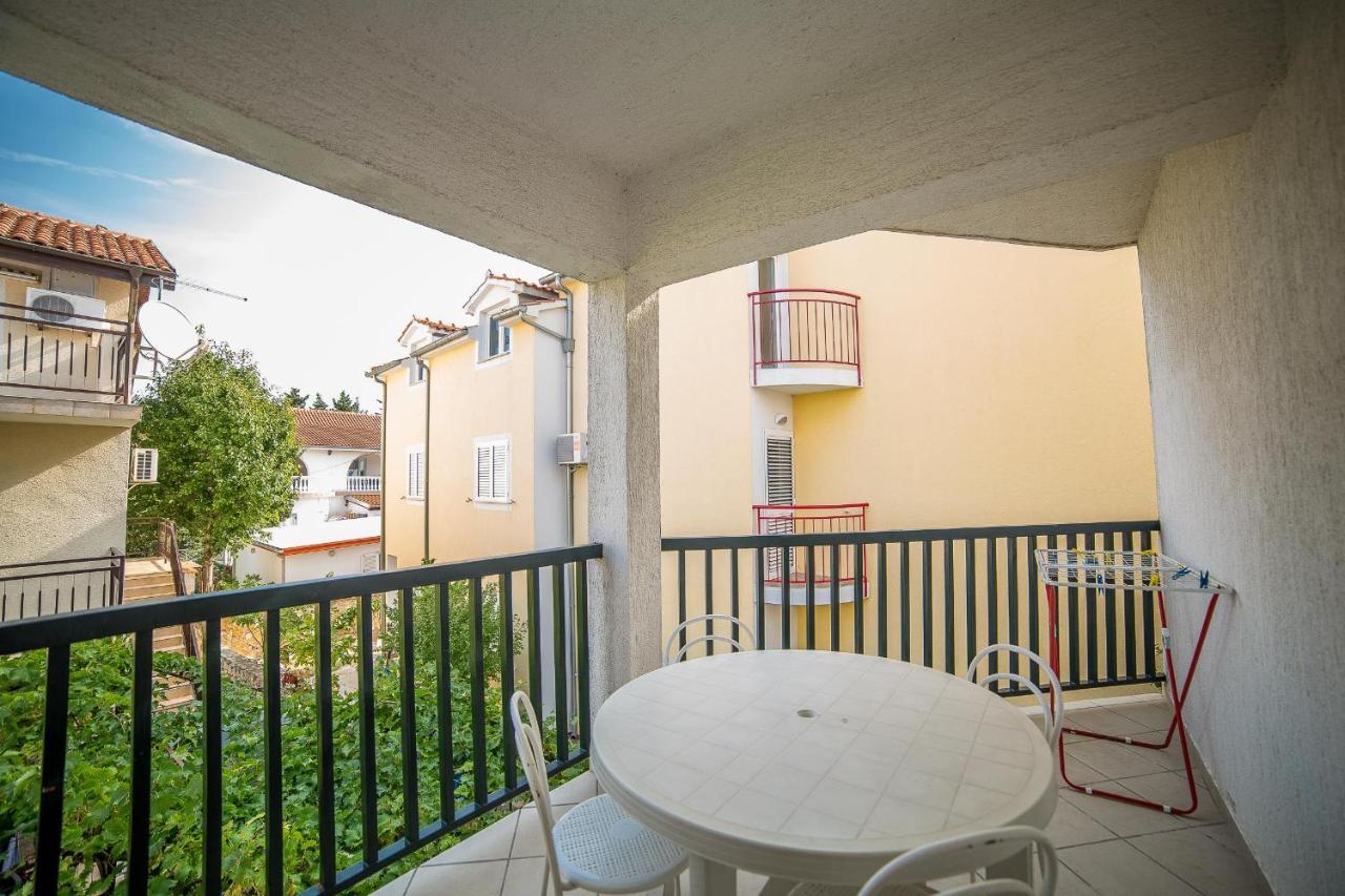 Apartments Grulovic Srima Esterno foto